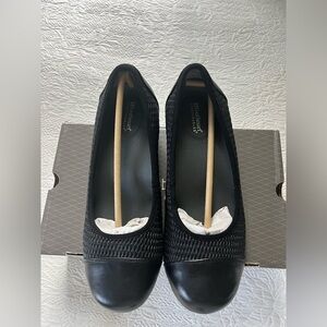 Footsmart Stretchables Kimberly black wedge shoes